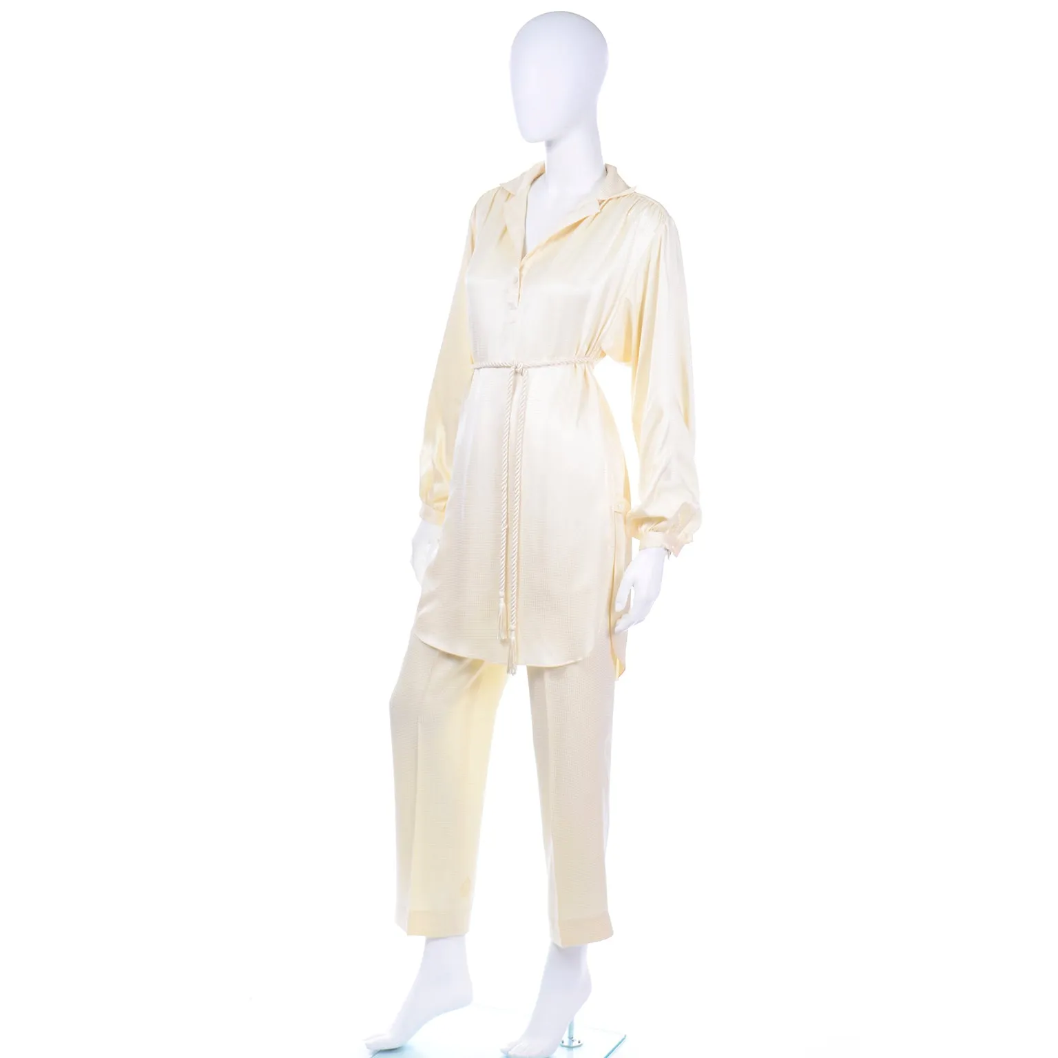 1970s Cream 2pc Tunic Blouse & Pants Ensemble with Belt