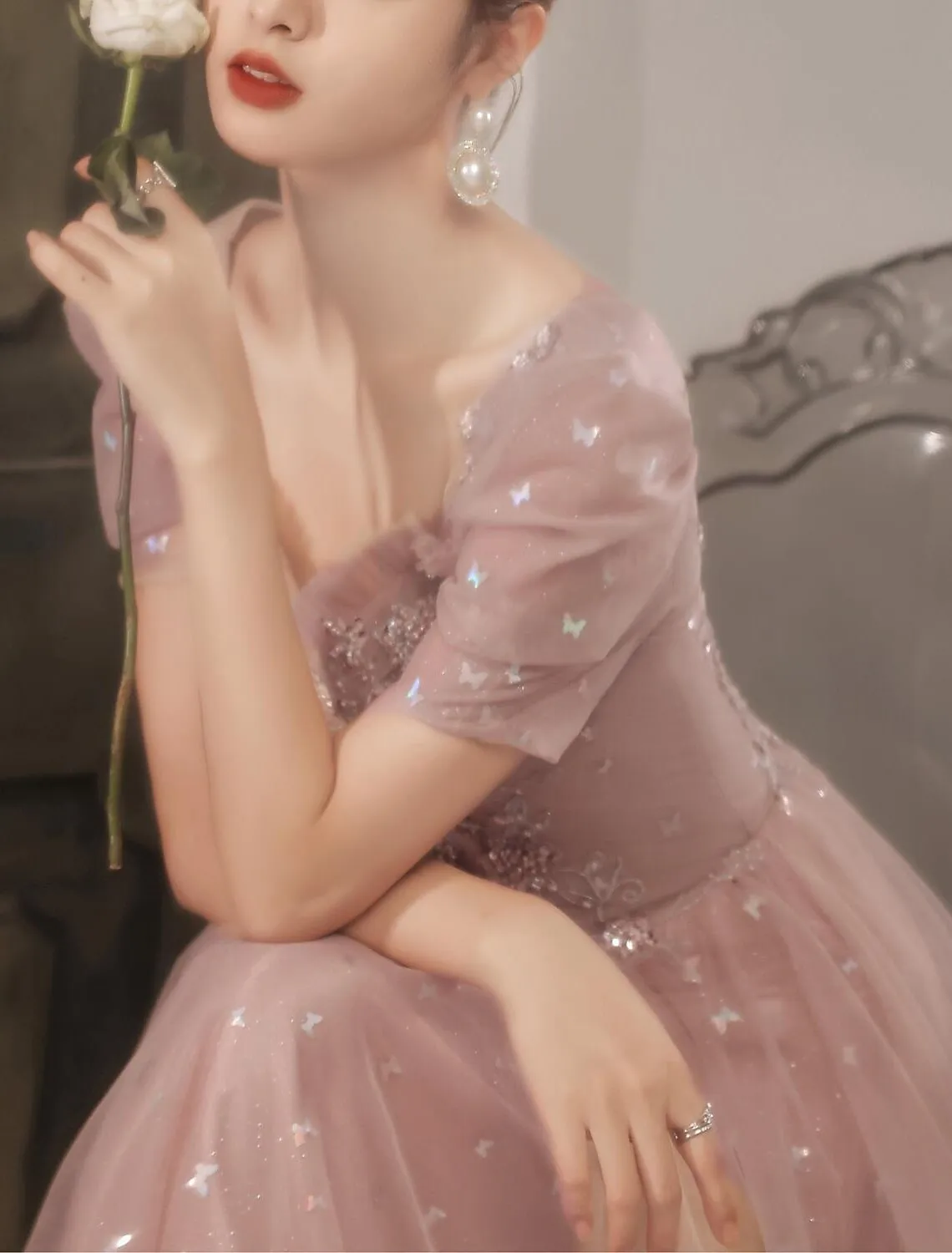 A-Line Prom Dresses Elegant Dress Wedding Guest Prom Floor Length Short Sleeve Sweetheart Satin V Back with Beading Appliques