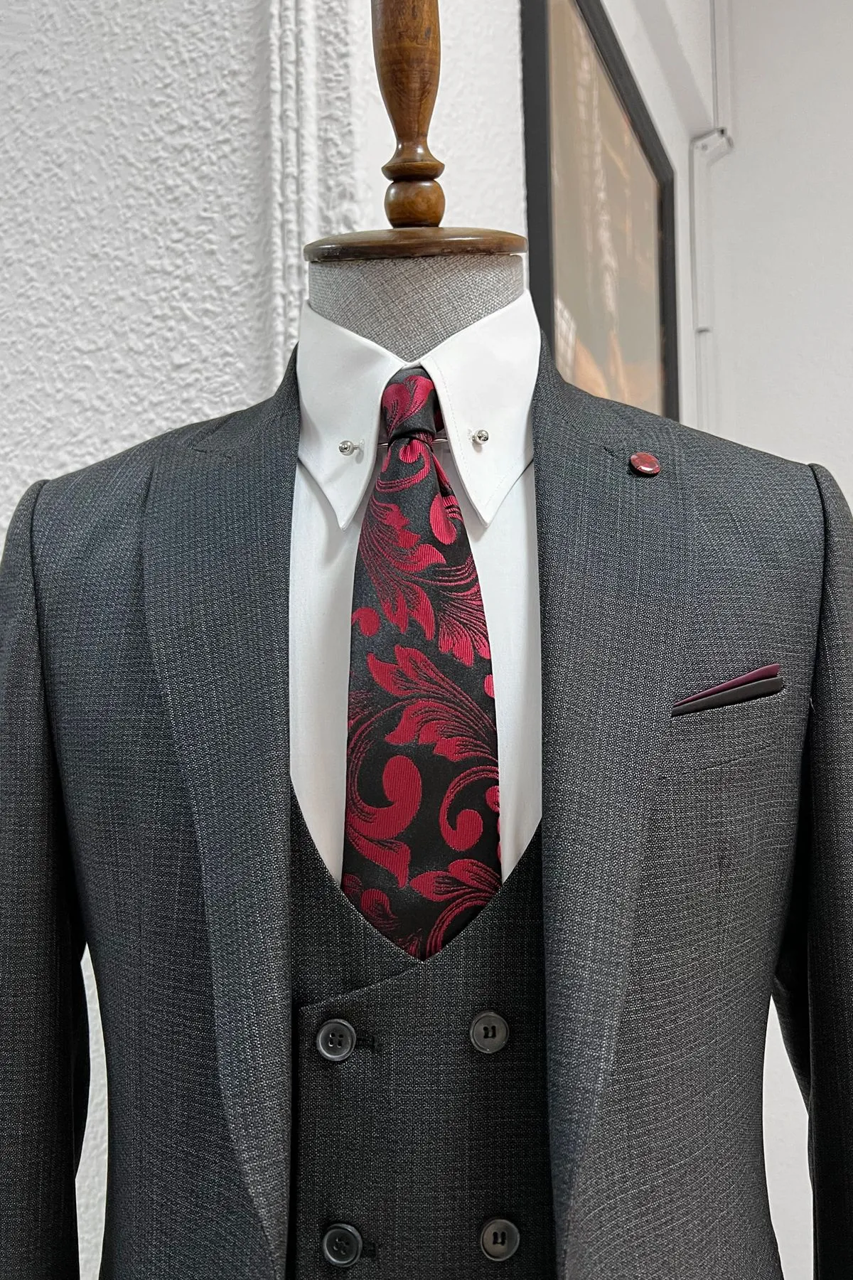 Bojoni Ravenna Slim Fit High Quality Anthracite Woolen Suit