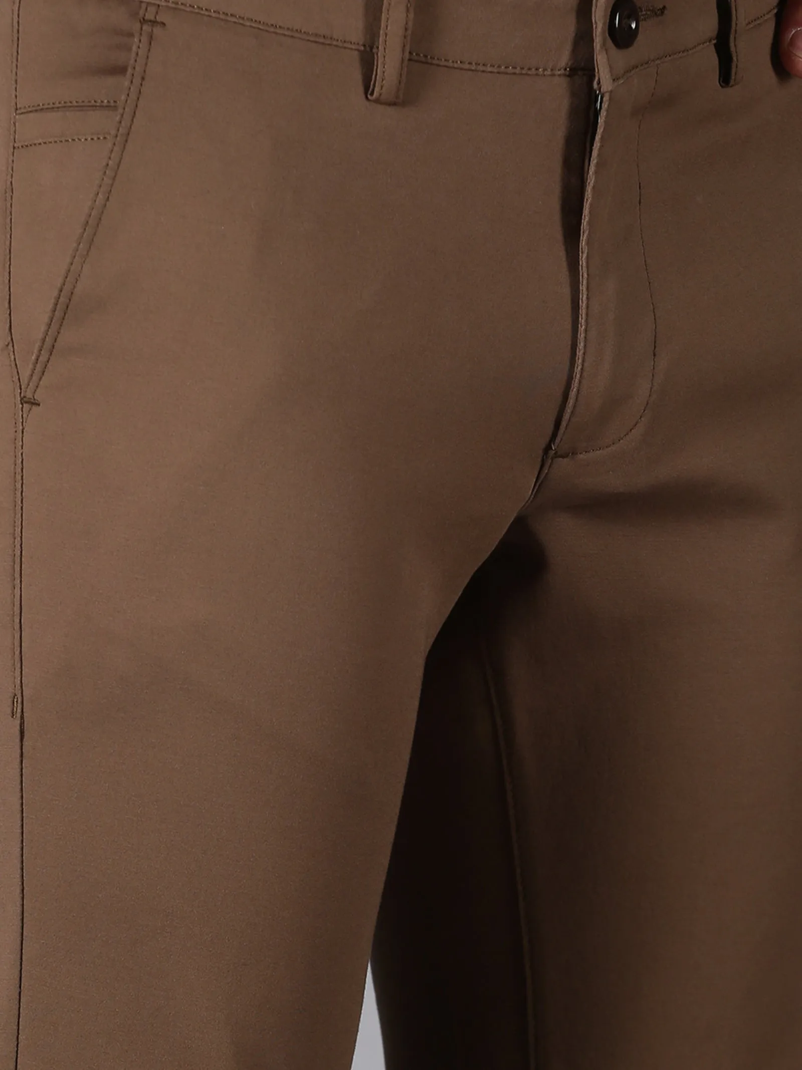 MEN'S WALNUT BROWN SOLID SLIM FIT TROUSER