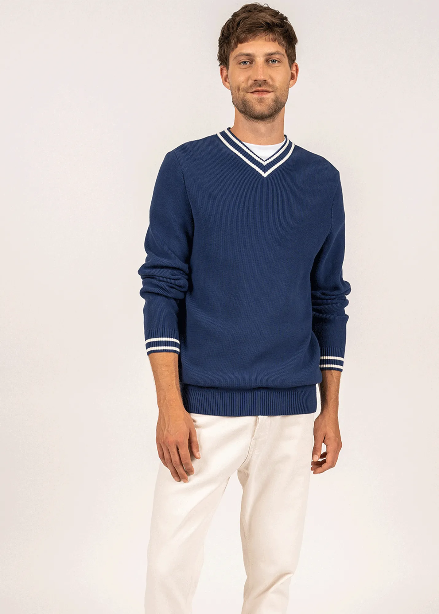 Tréguier V neck jumper - in cotton (INDIGO/ECUME)